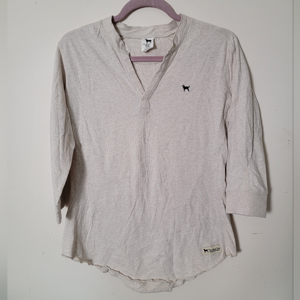 The Black Dog women's 3/4 Sleeve Henley Top Size Small